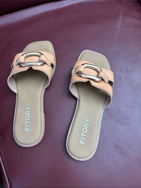Fitory Tan Slide Sandals with Gold Chain Accent